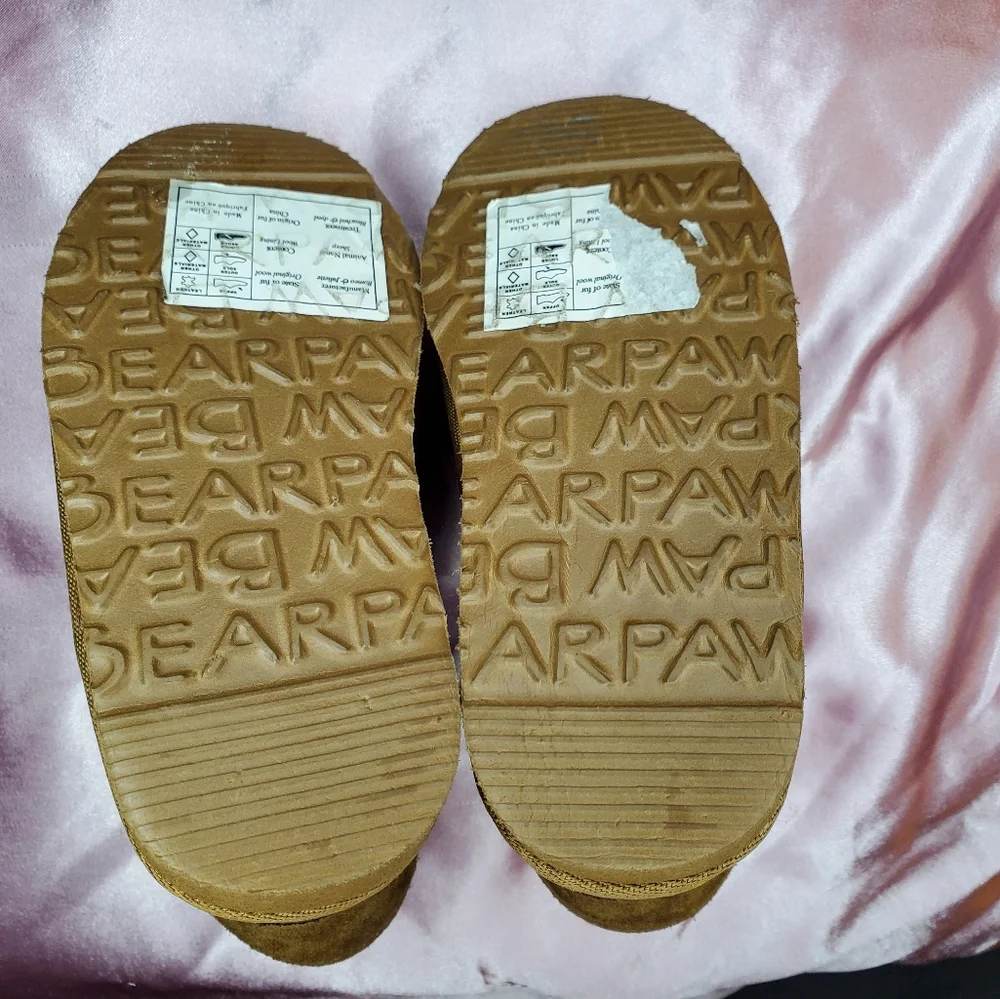 B2G1F Bearpaw Toddler Size 6